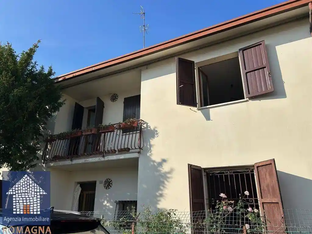 Casa indipendente in vendita a Russi