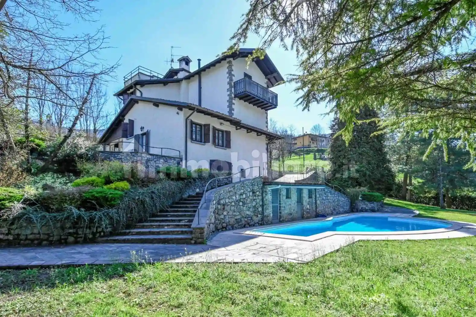 Villa - foto 2