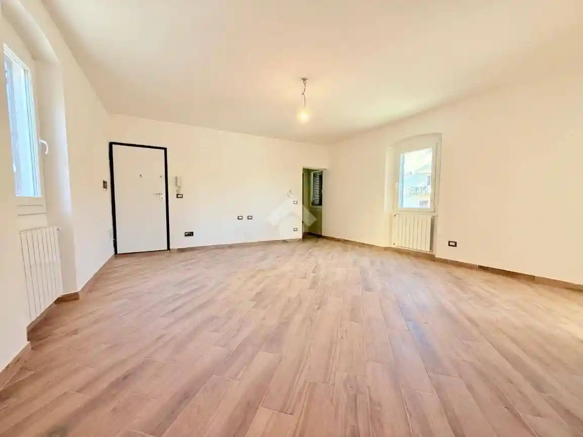 Appartamento in vendita a Reggello