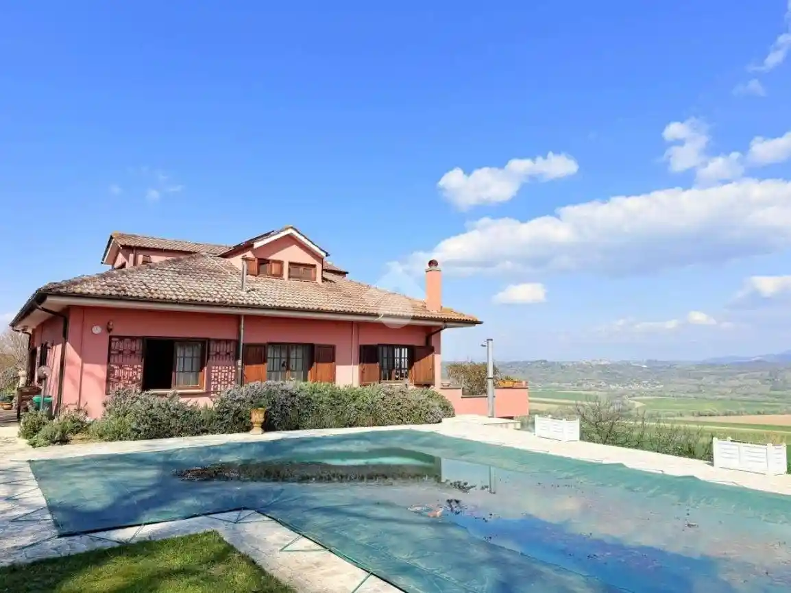 Villa in vendita a Ponzano Romano