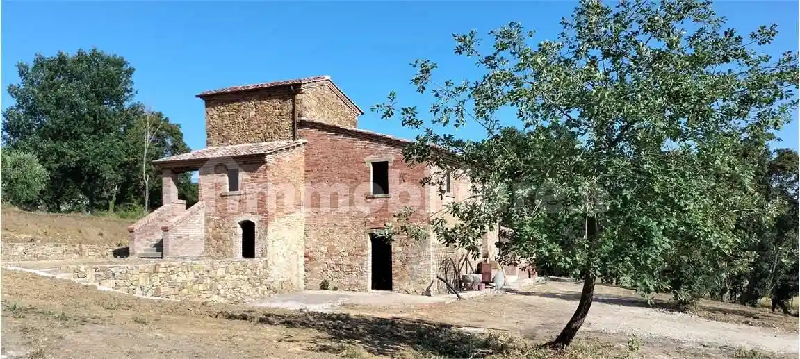 Rustico - Casale in vendita a Lucignano