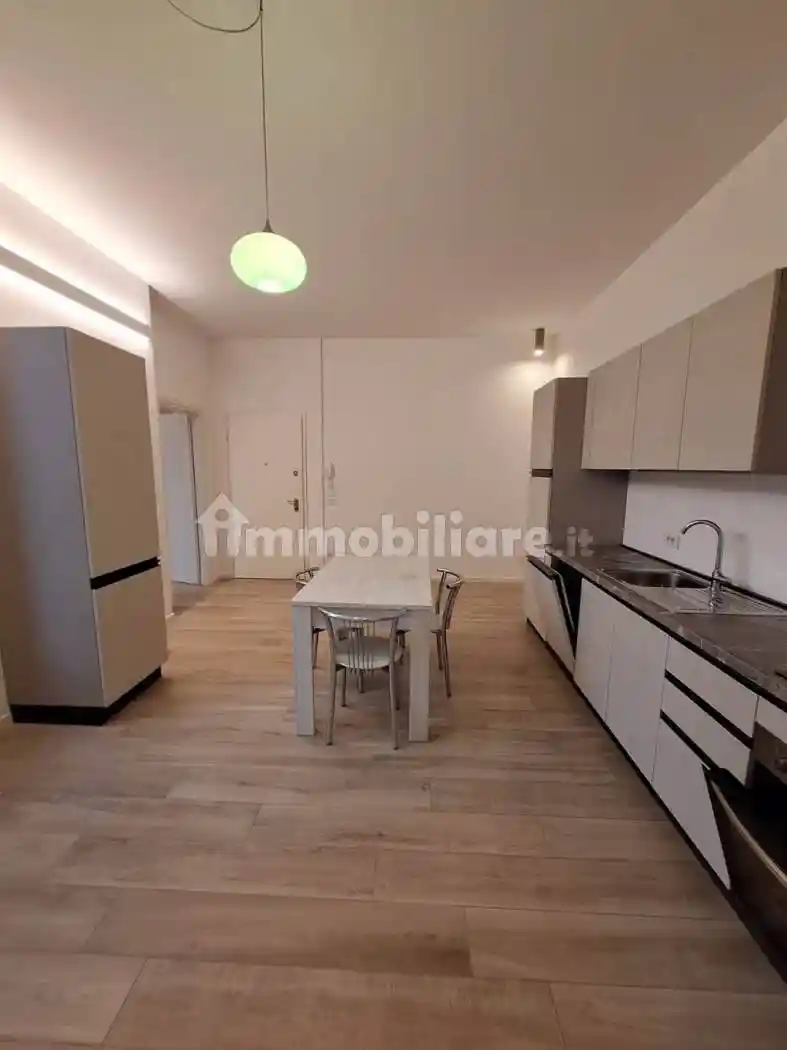 Appartamento in affitto a Desenzano del Garda