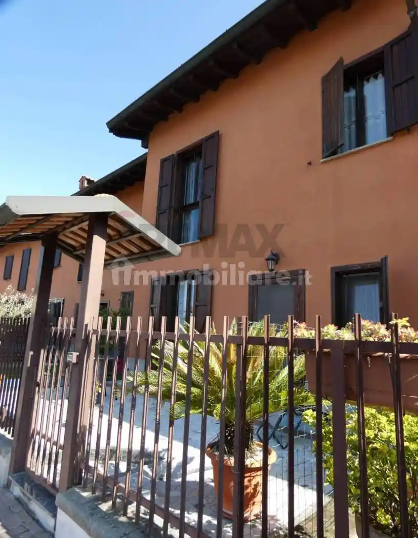 Villetta a schiera in vendita a Zinasco
