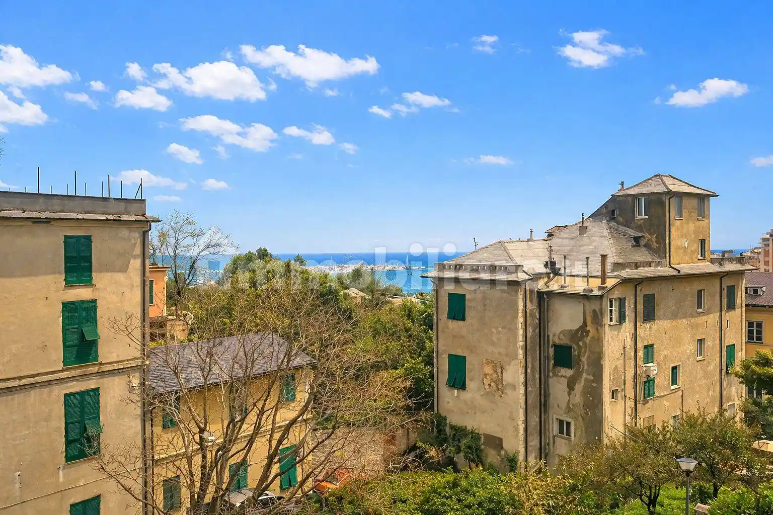 Appartamento in vendita a Genova