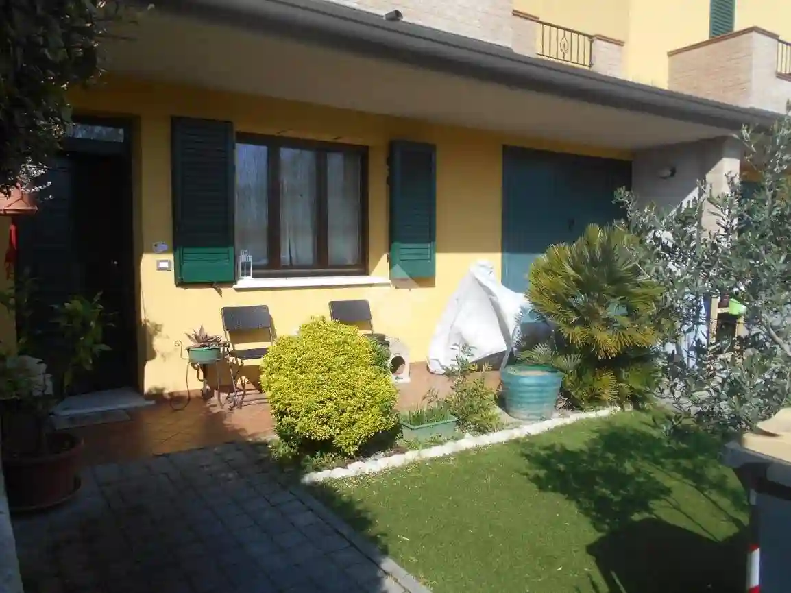 Villetta a schiera - foto 2