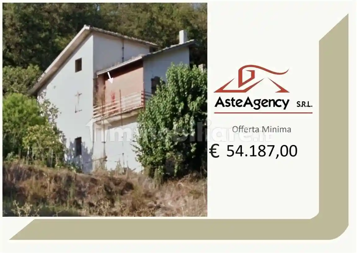 Casa indipendente in vendita a San Severino Marche