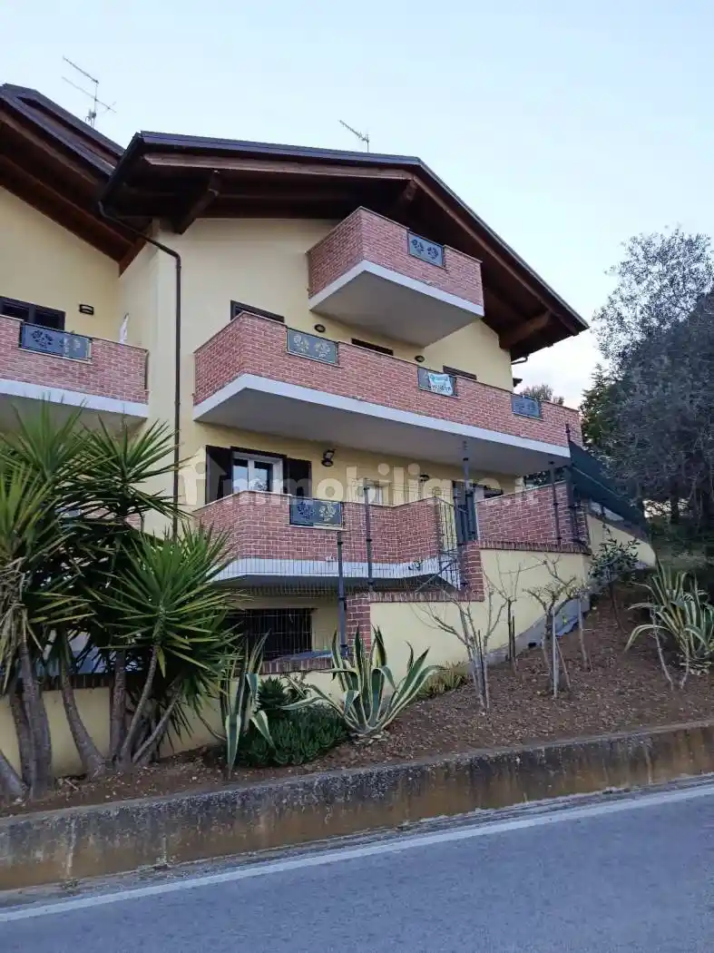 Villetta a schiera in vendita a Roseto degli Abruzzi