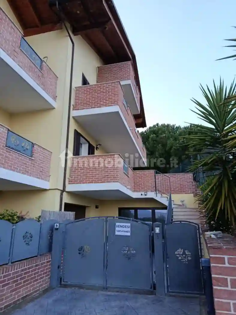 Villetta a schiera - foto 2