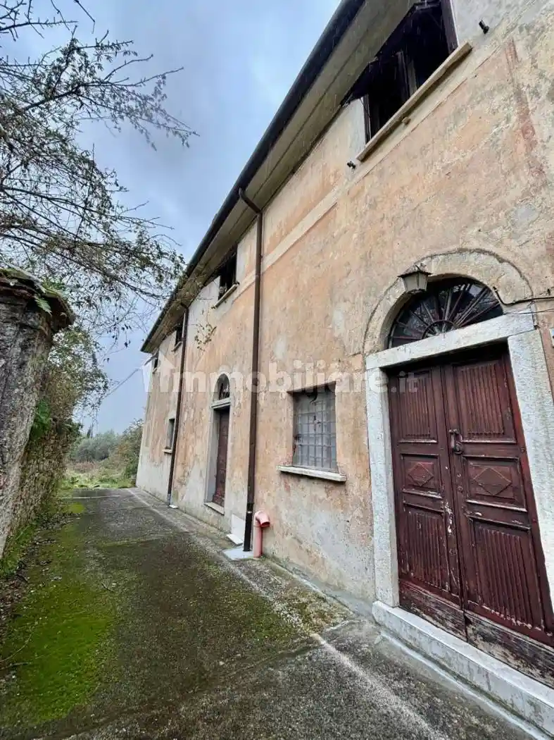 Villa in vendita a Castelnuovo Magra