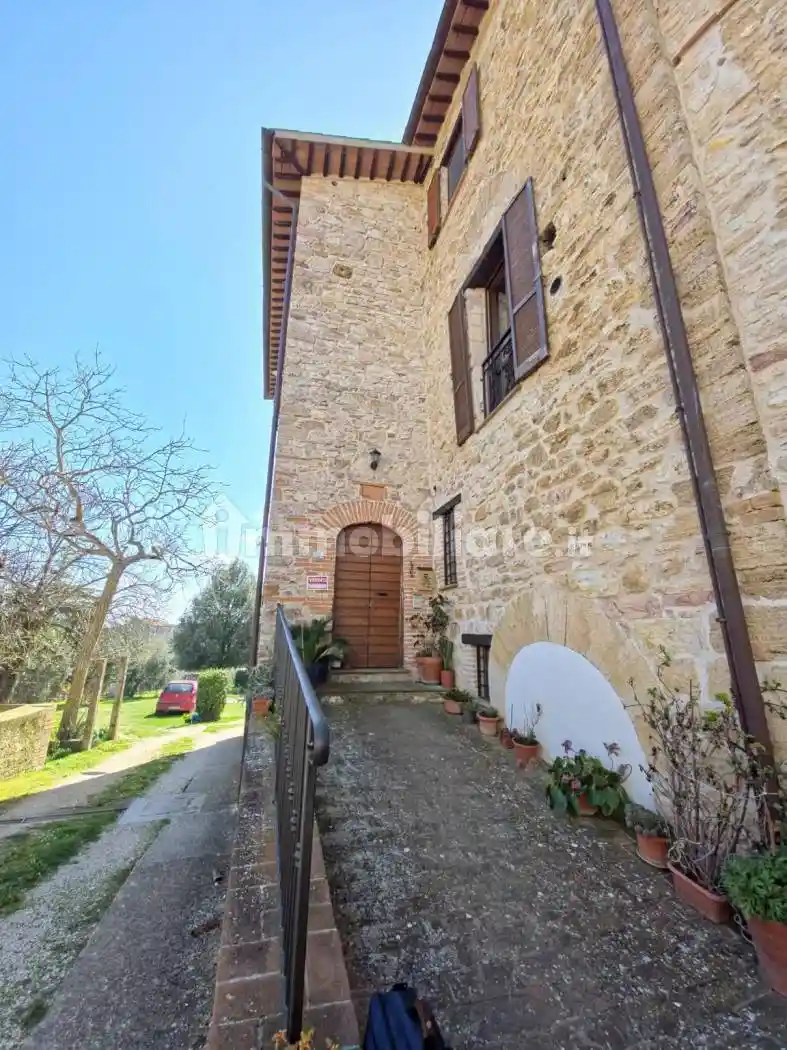 Appartamento in vendita a Massa Martana