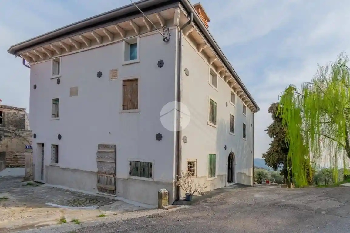 Rustico - Casale in vendita a Negrar di Valpolicella