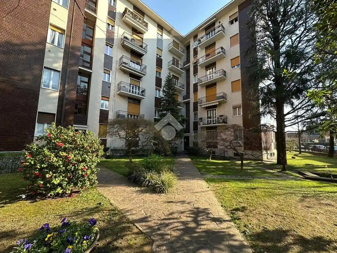 Appartamento in vendita a Monza