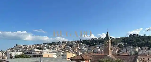 Appartamento in vendita a Ancona