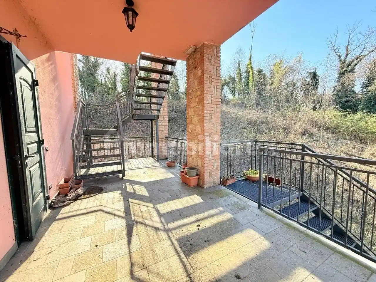 Villa in vendita a Baiso