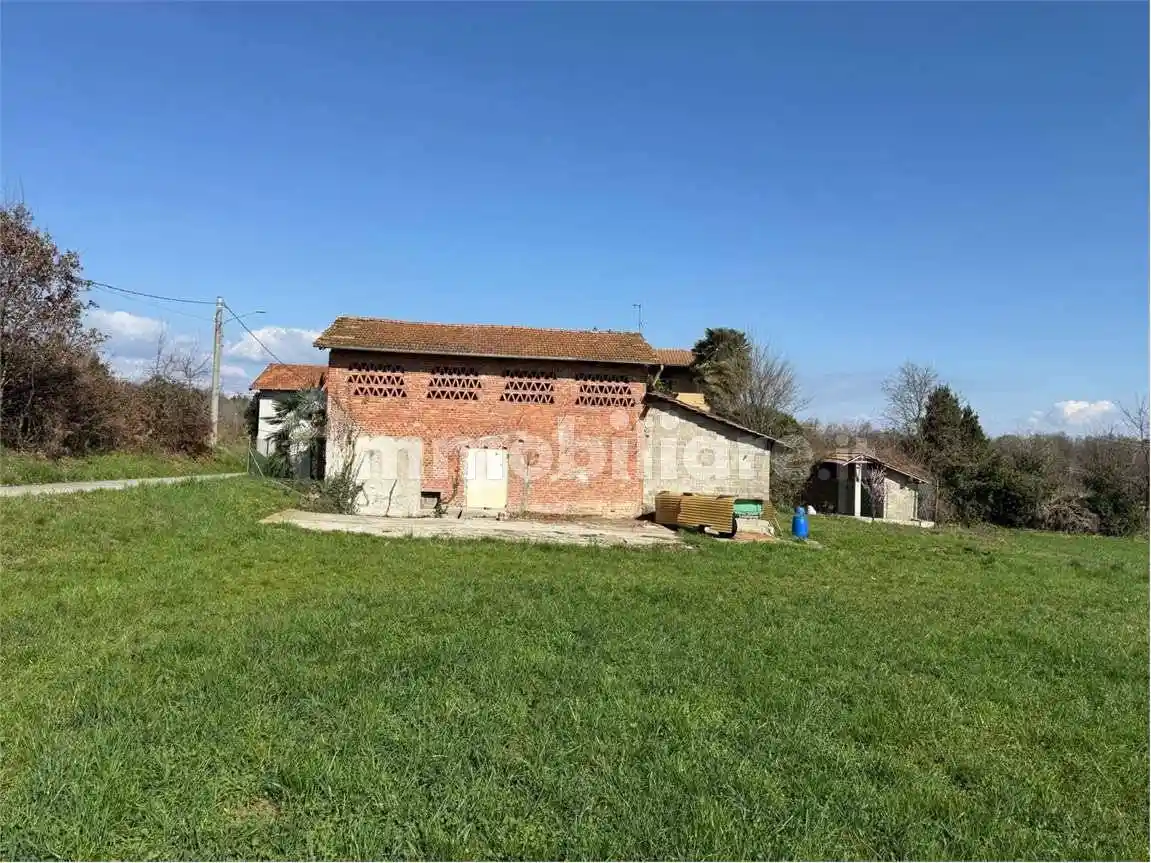 Rustico - Casale in vendita a Gattico-Veruno