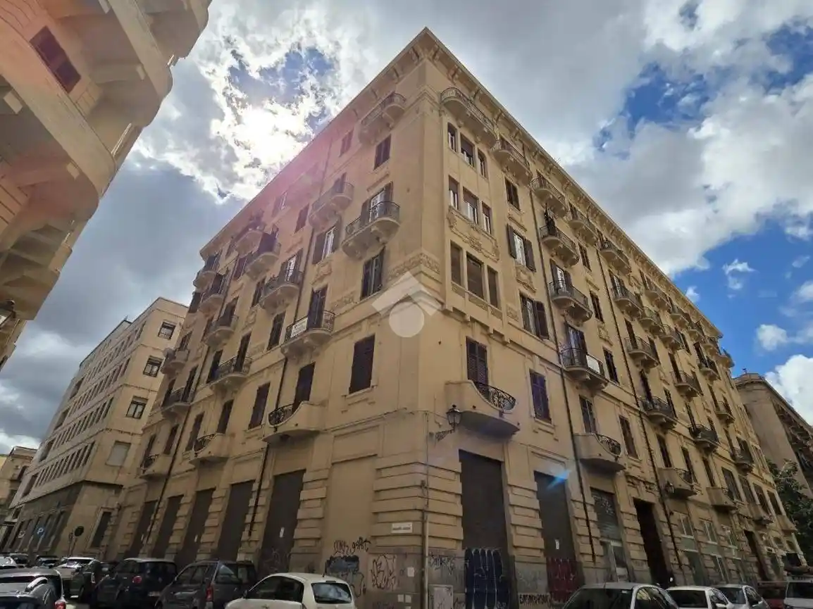Appartamento in vendita a Palermo