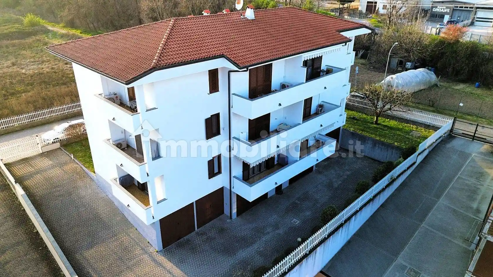 Appartamento in vendita a Garbagnate Milanese