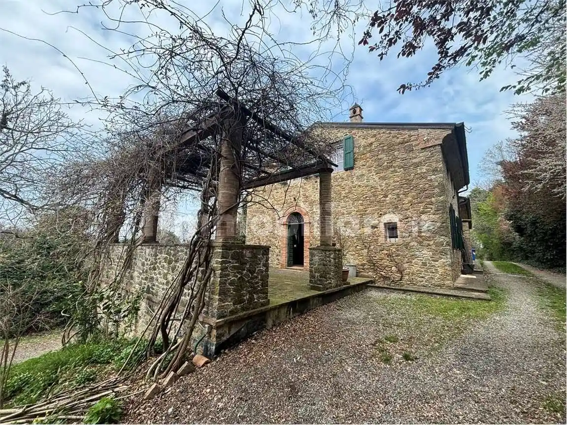 Casa indipendente in affitto a Fornovo di Taro