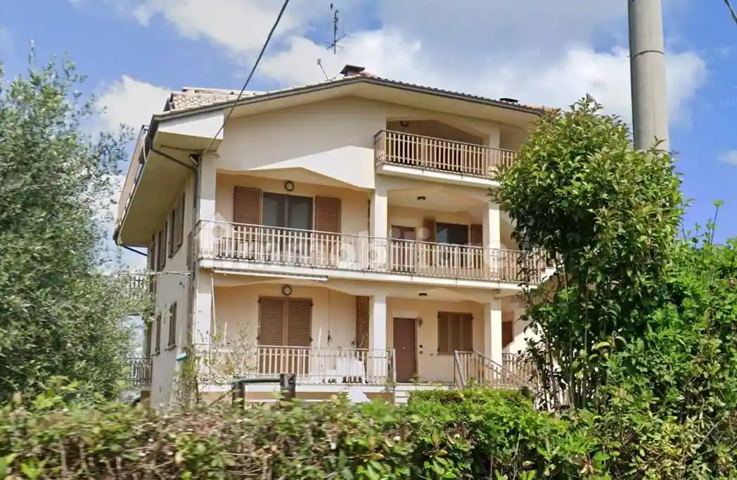 Appartamento in vendita a Ostra Vetere