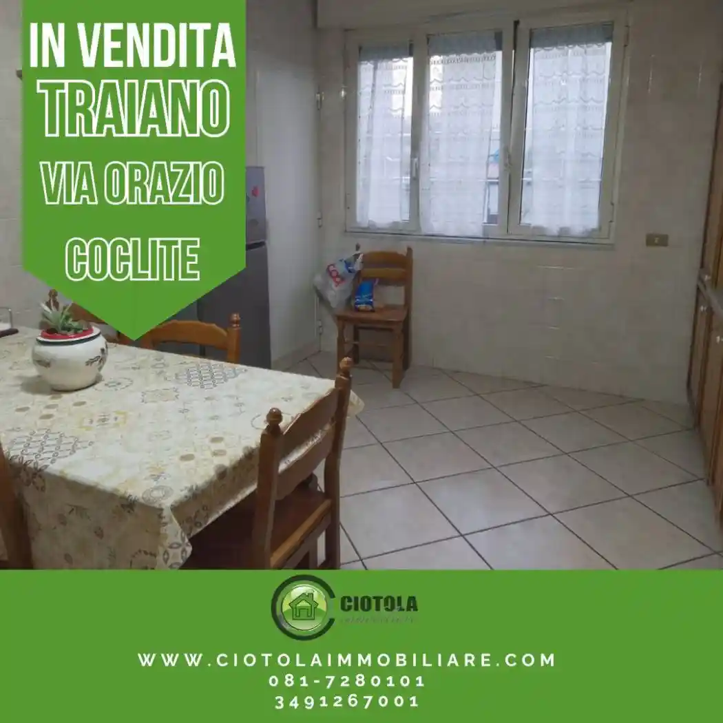 Appartamento in vendita a Napoli