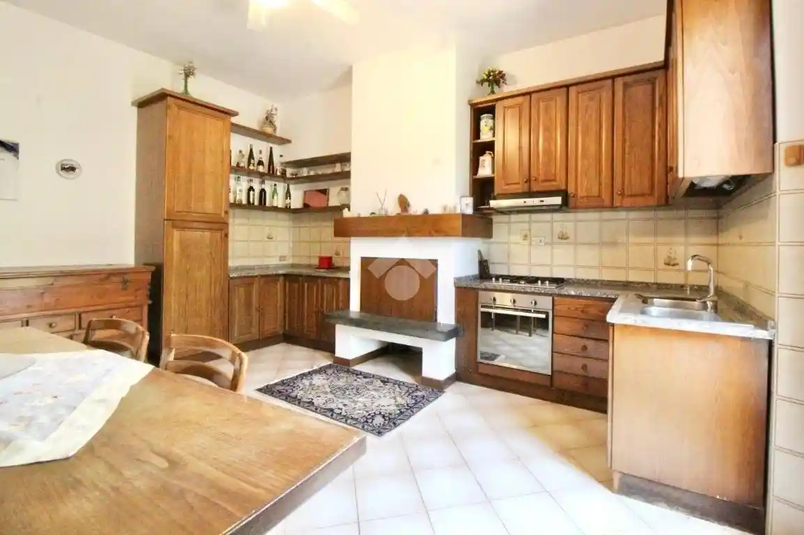 Casa indipendente in vendita a Lamporecchio