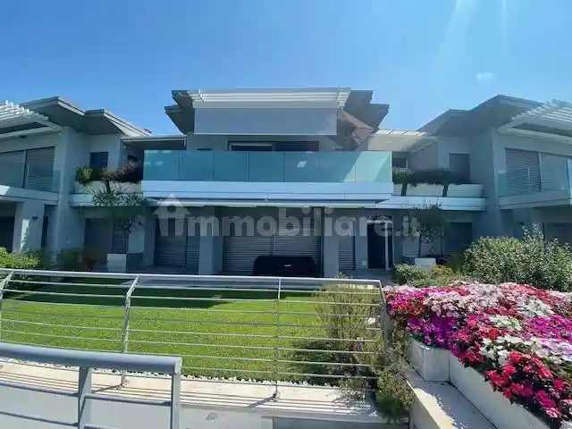 Attico - Mansarda in vendita a Torri del Benaco