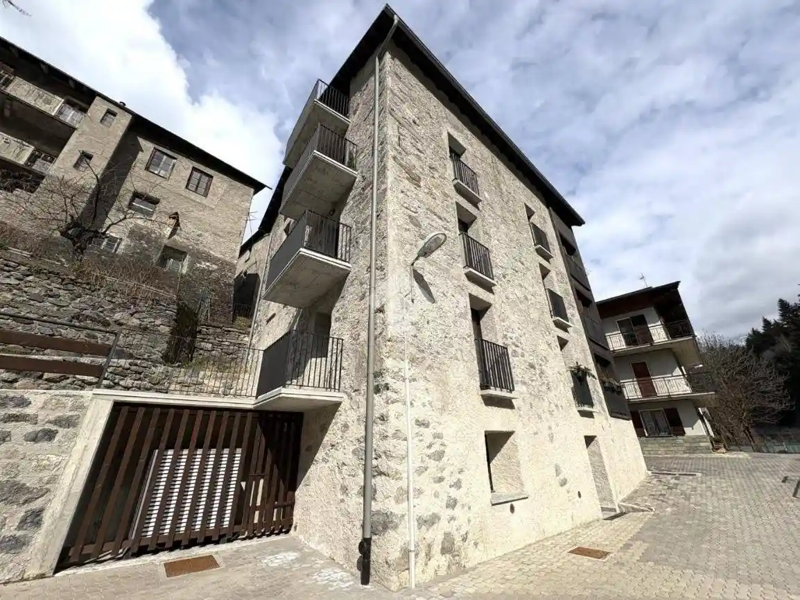 Appartamento in vendita a Valdisotto