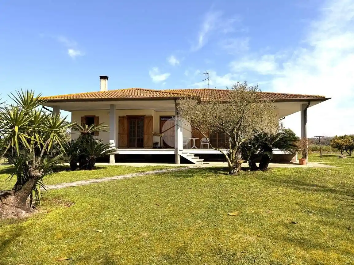 Villa in vendita a Sabaudia