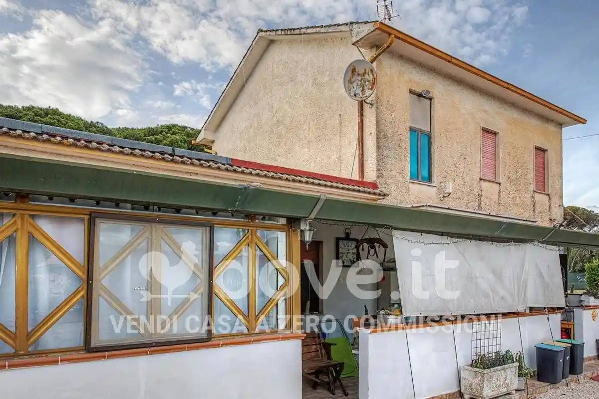Villa in vendita a Latina
