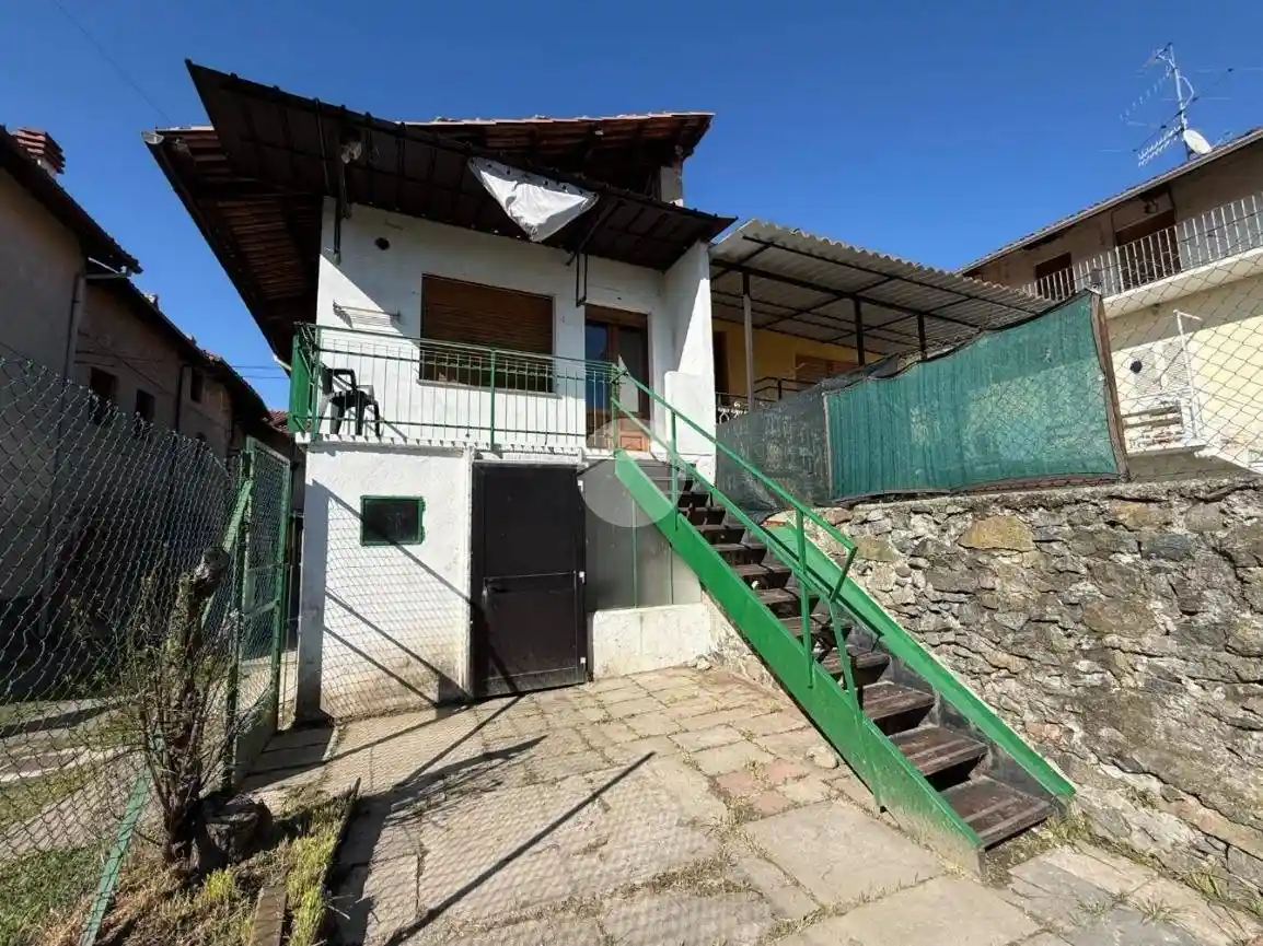 Casa indipendente in vendita a Pavone Canavese