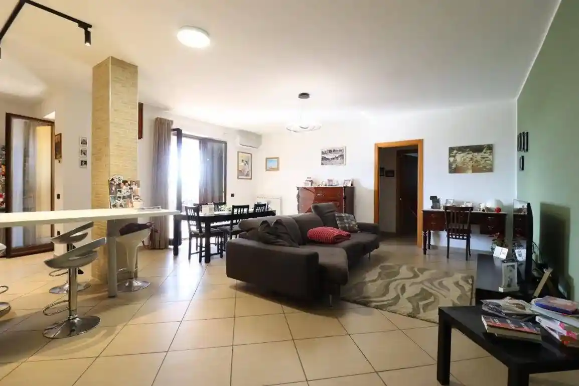 Appartamento in vendita a Mosciano Sant'Angelo