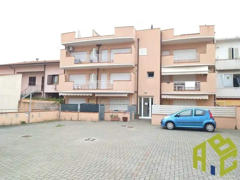 Appartamento in vendita a Rosignano Marittimo