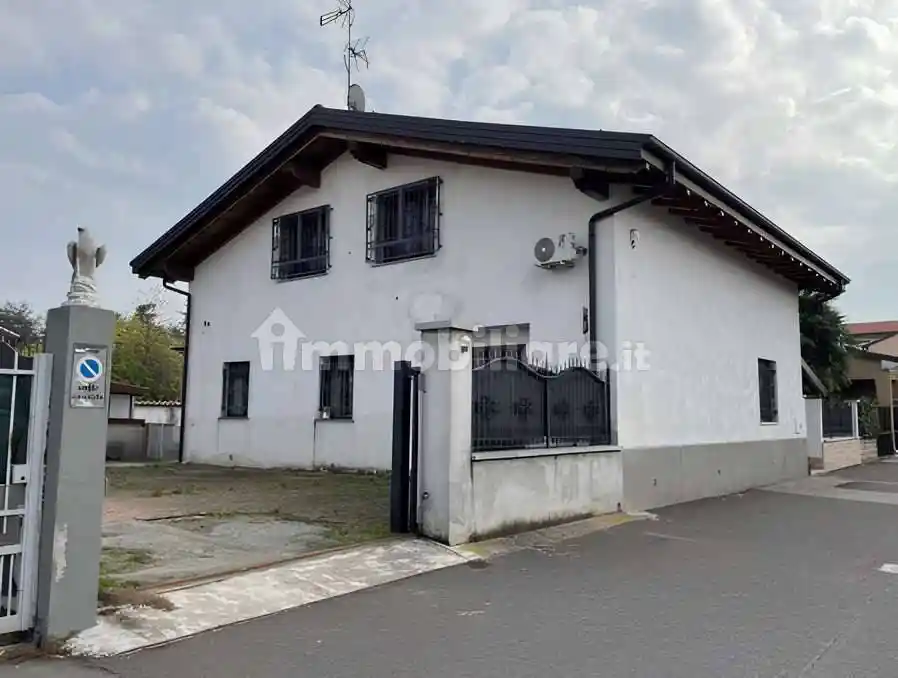 Appartamento in vendita a Inveruno