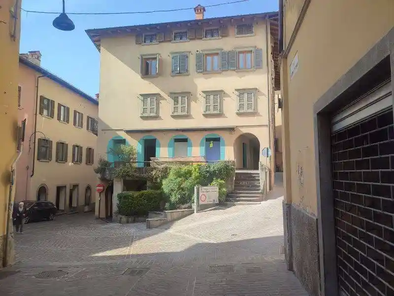 Appartamento in vendita a Clusone