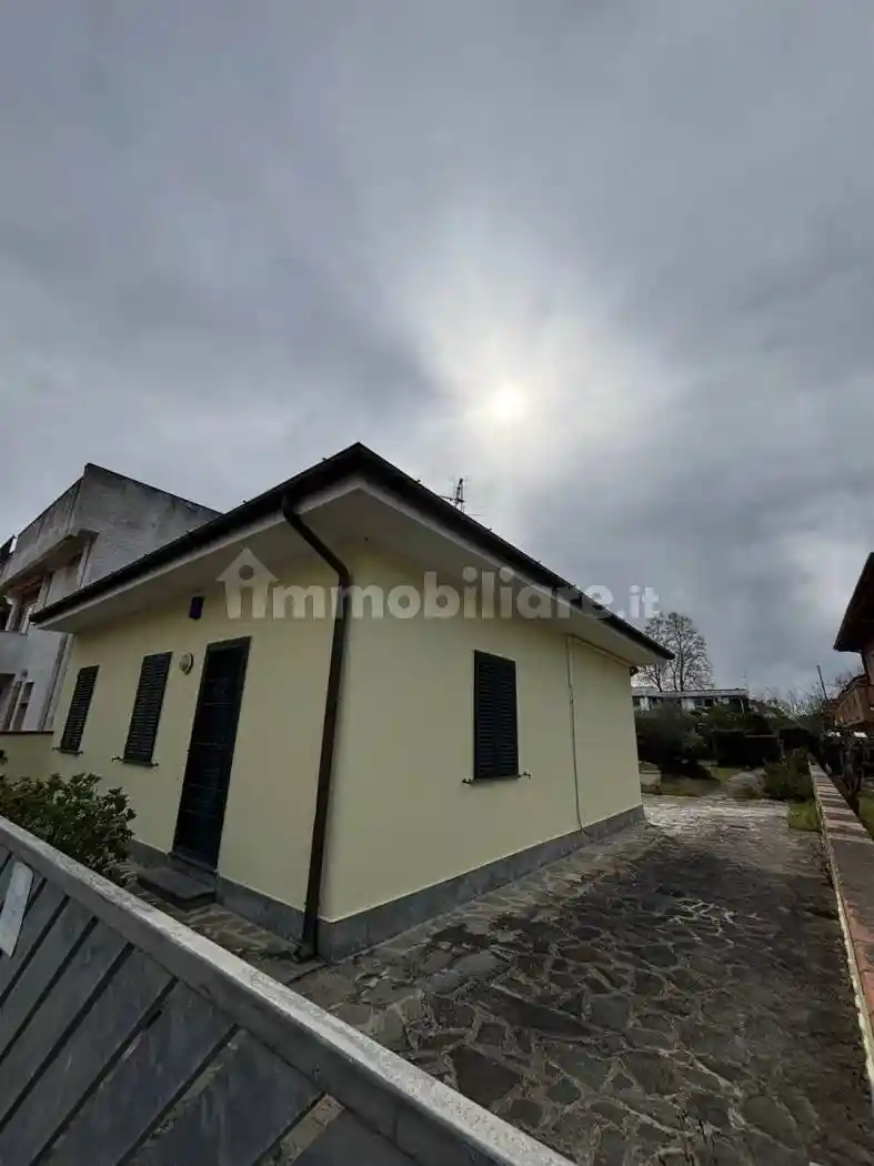 Villa in vendita a Viareggio