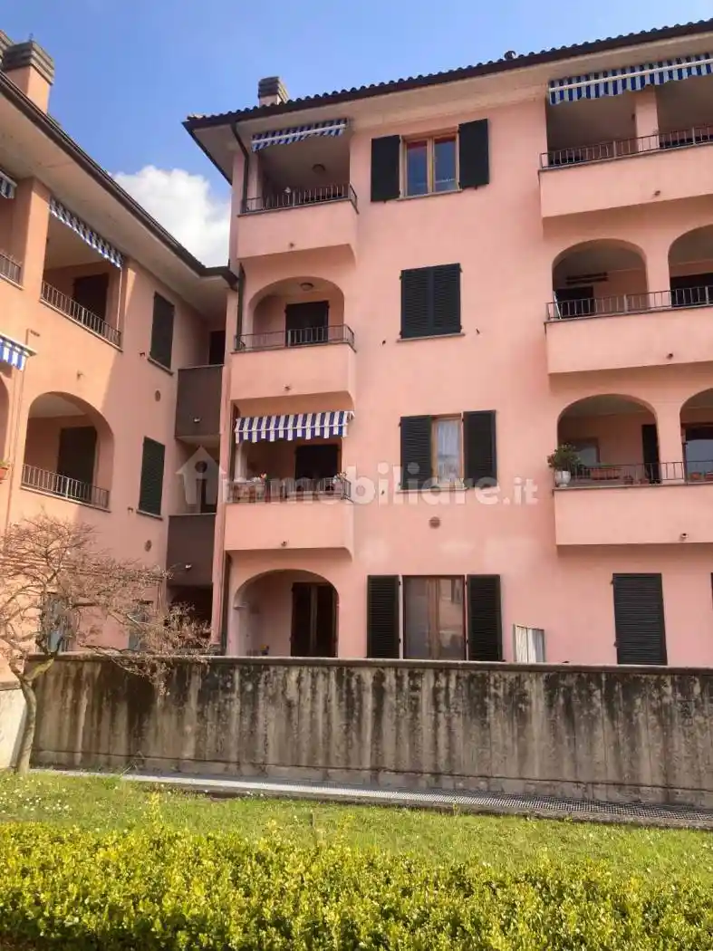 Appartamento in vendita a Colico