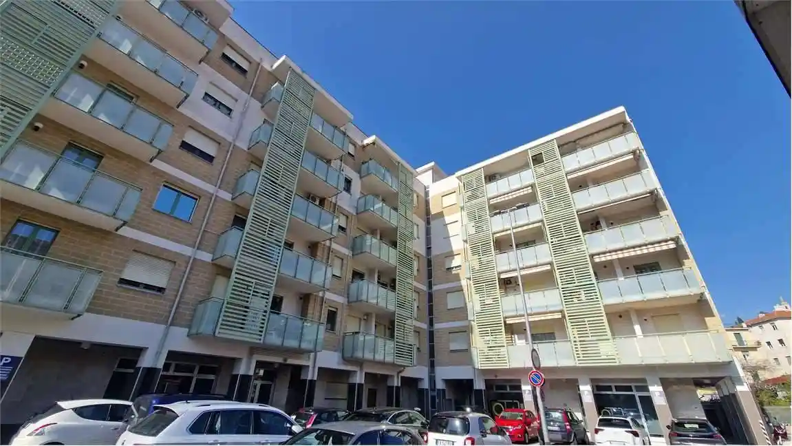 Appartamento in vendita a Imperia