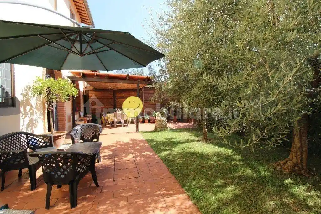 Appartamento in vendita a Reggello