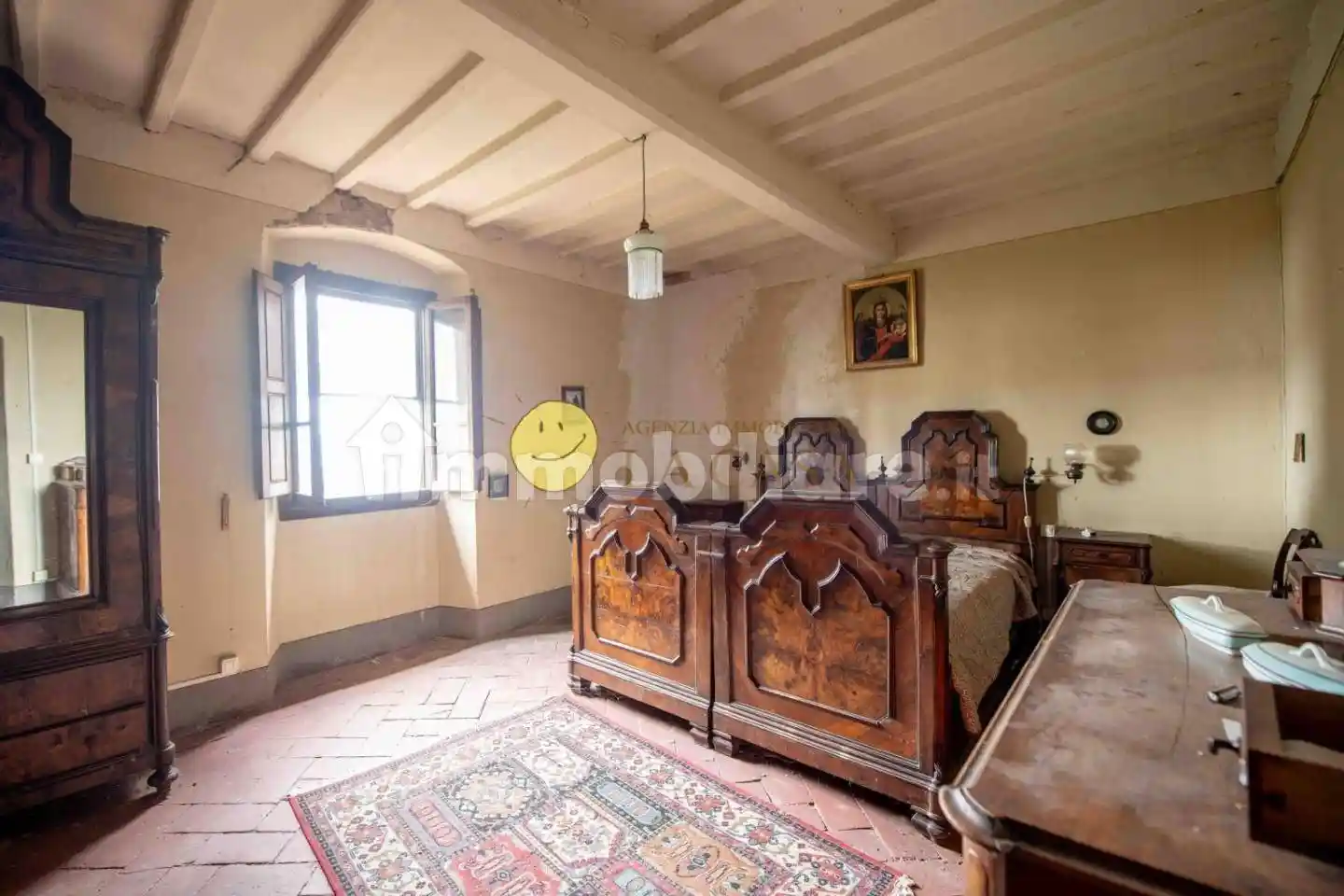 Palazzo - Edificio in vendita a Reggello