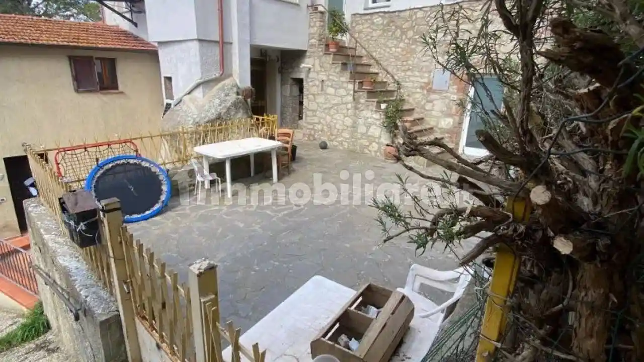 Appartamento in vendita a Roccastrada