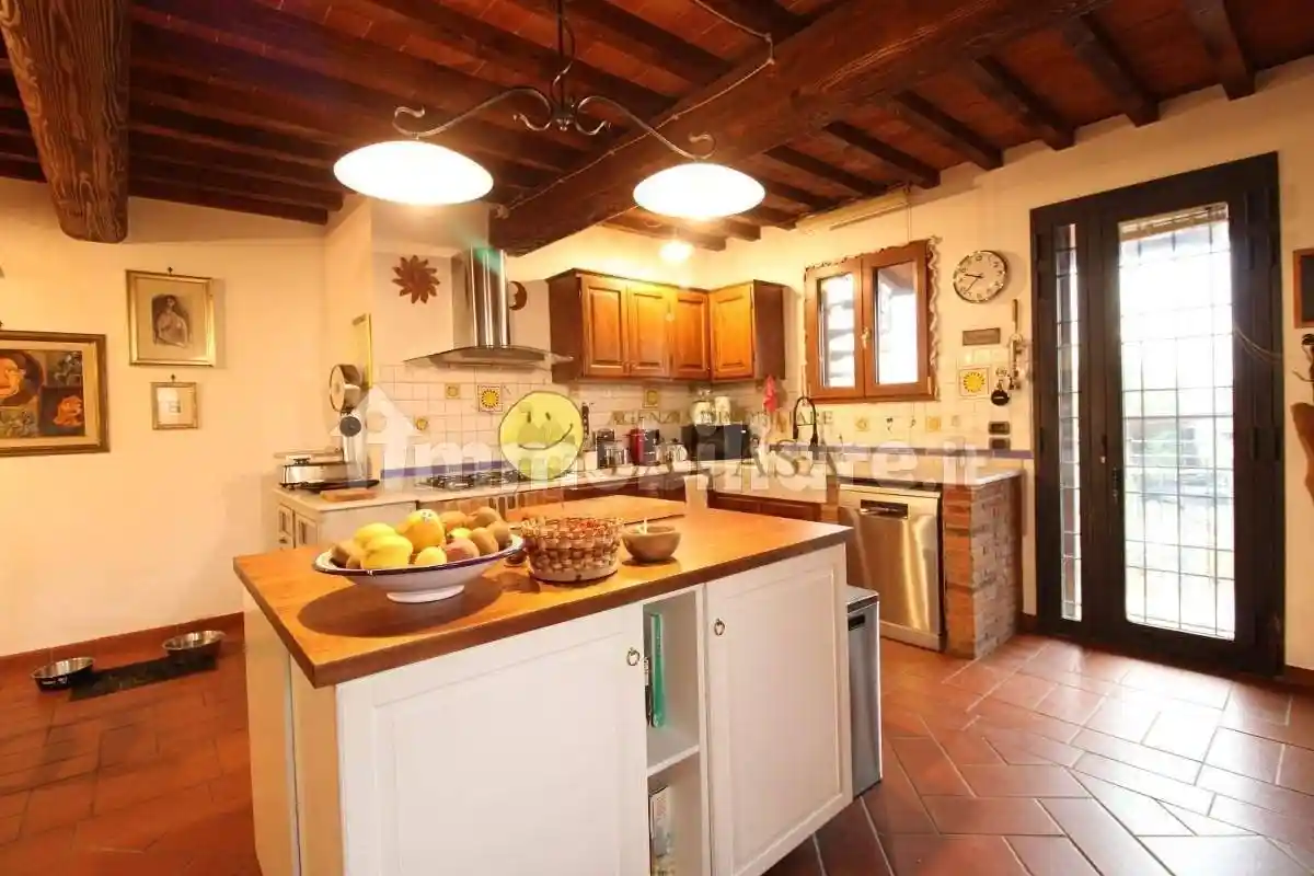 Casa indipendente in vendita a Figline e Incisa Valdarno