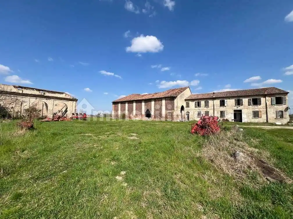 Casa indipendente in vendita a Roncoferraro