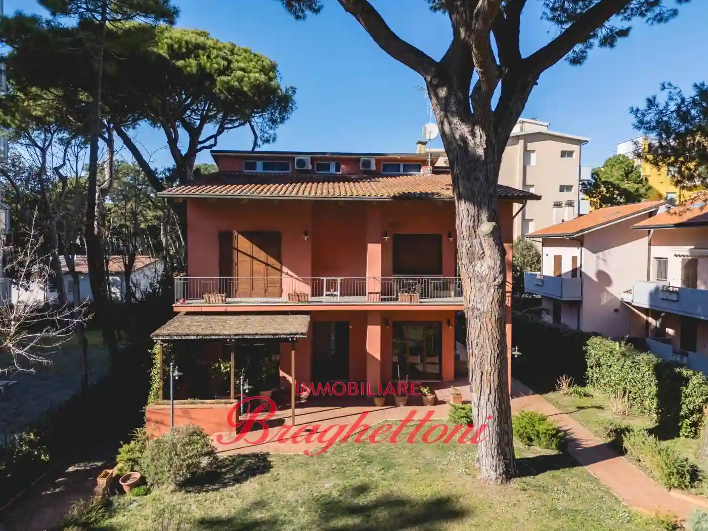 Villa - foto 2