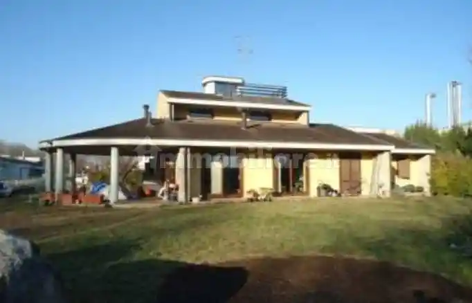 Villa in vendita a Gozzano