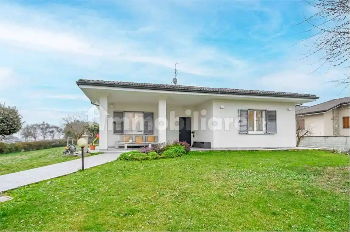 Villa in vendita a Cividate al Piano