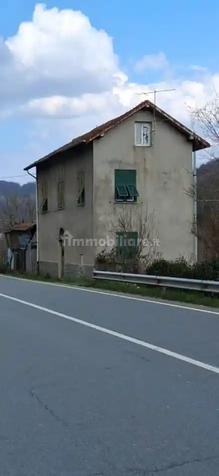Casa indipendente in vendita a Ronco Scrivia