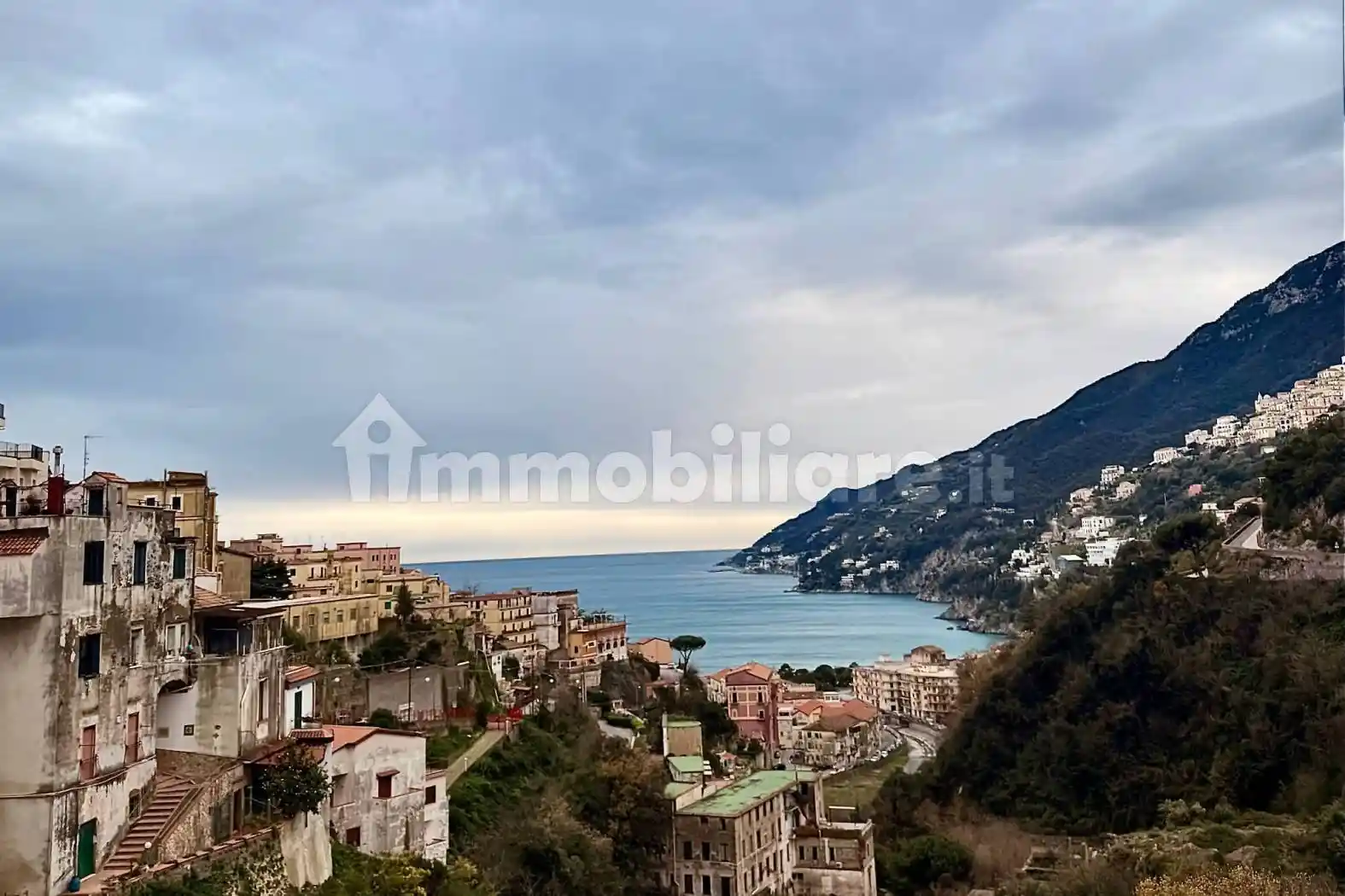 Appartamento in vendita a Vietri sul Mare