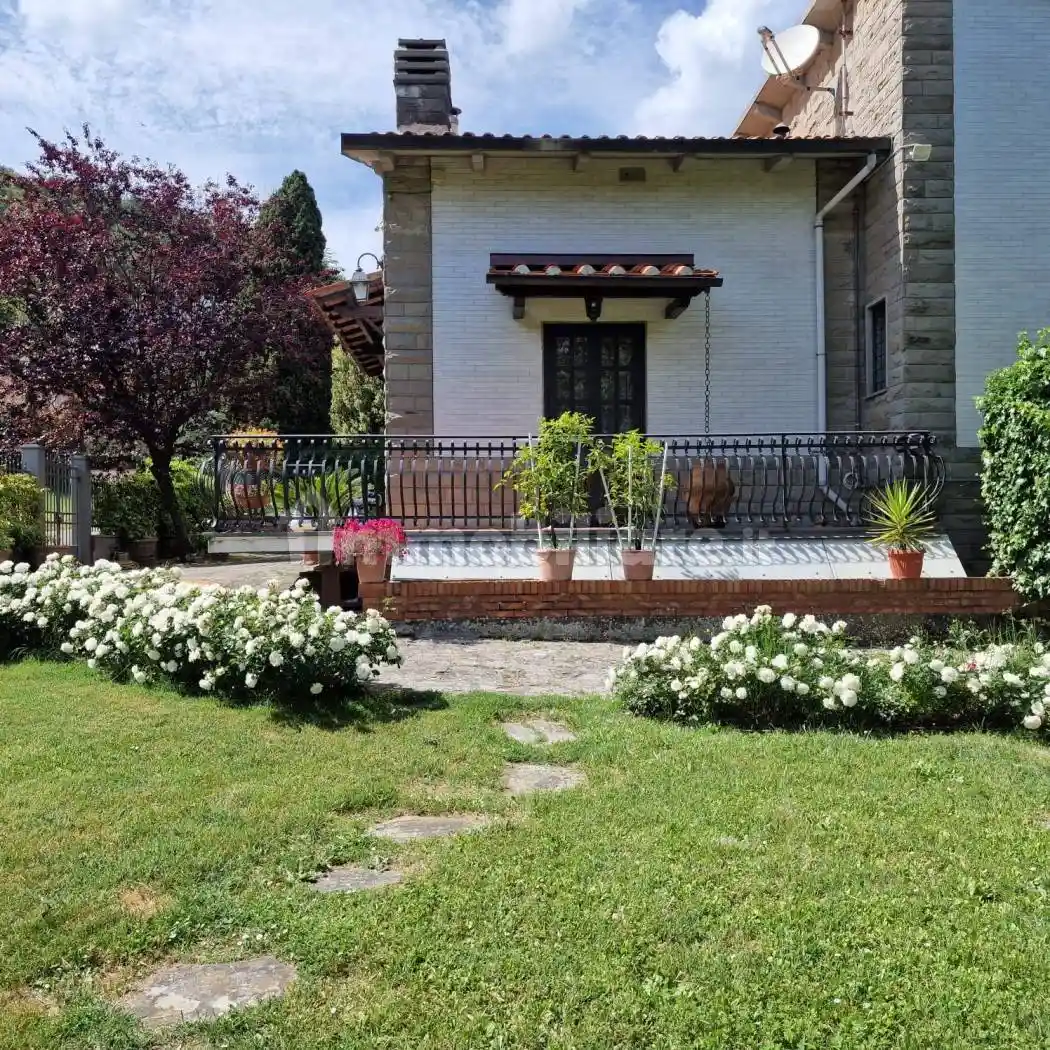 Villa in vendita a Vaiano