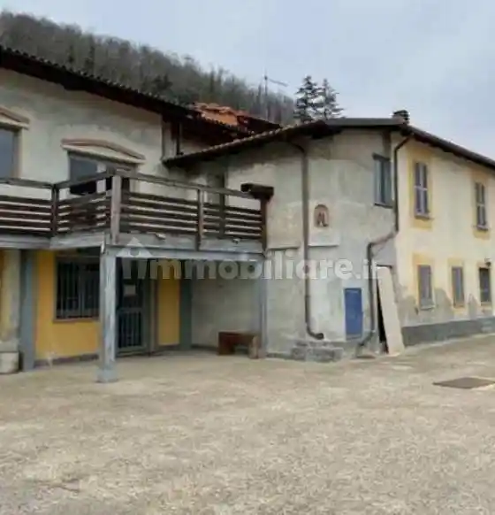 Casa indipendente in vendita a Santo Stefano Belbo