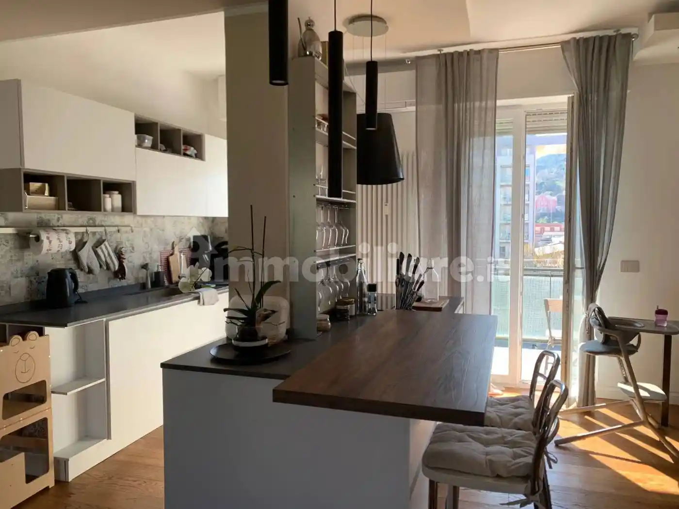 Appartamento in affitto a Savona